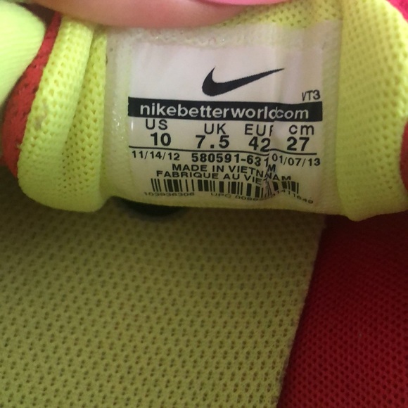 Nike Women’s Shoes - Picture 4 of 8